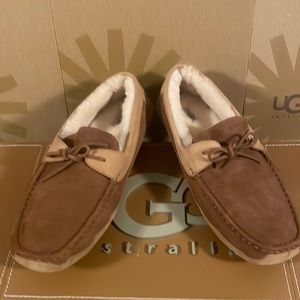 New Men’s UGG Byron Chestnut Moccasin Loafer Sheepskin Slip On Slipper 5102 Cozy